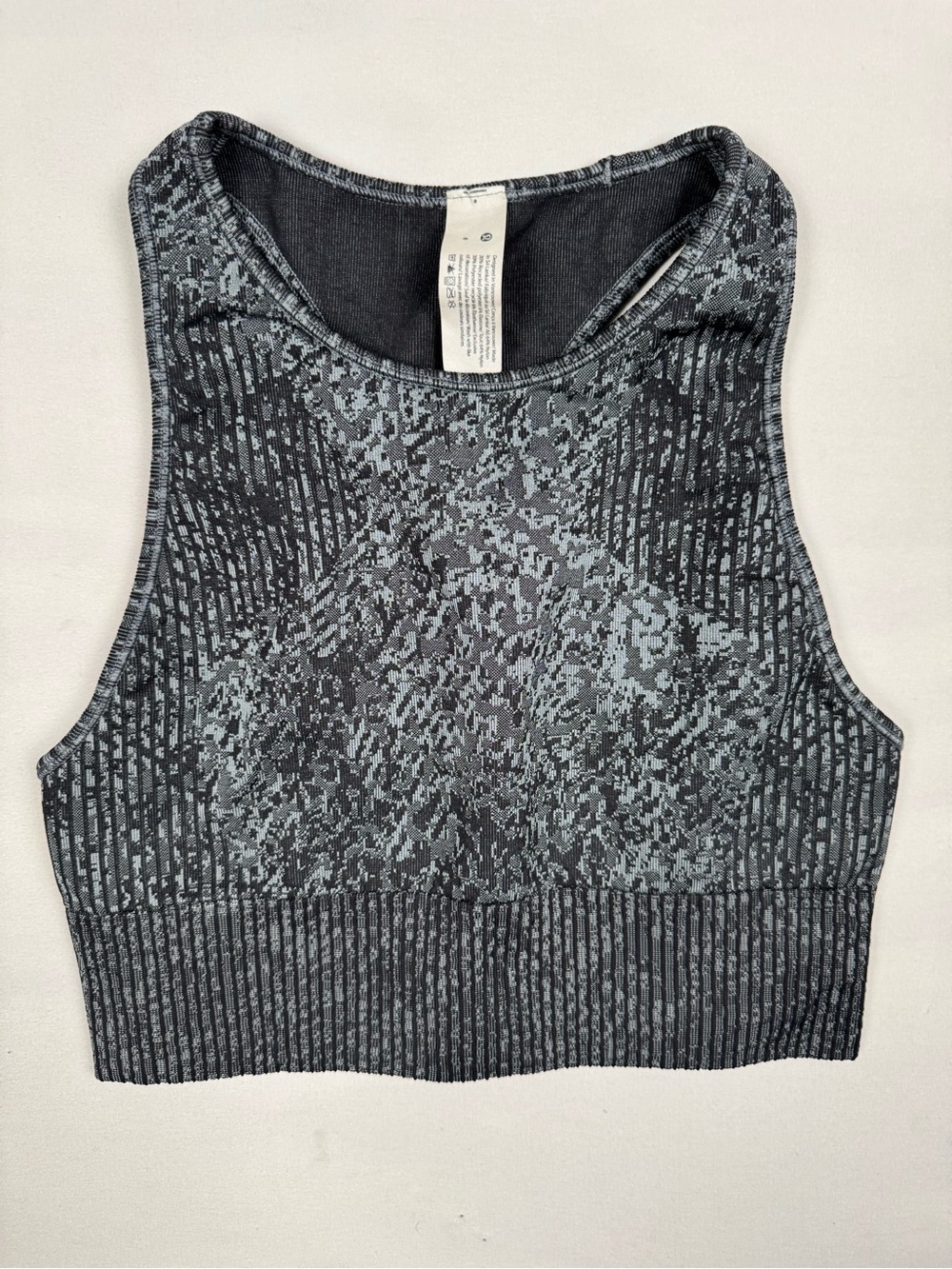 Lululemon Ebb to Train Bra Medium Support C/D Cup Black Gray Women’s 6 MSRP $68